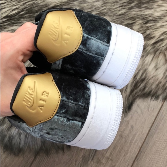 NWT🌿Nike Air Force 1 premium velvet - Picture 8 of 8